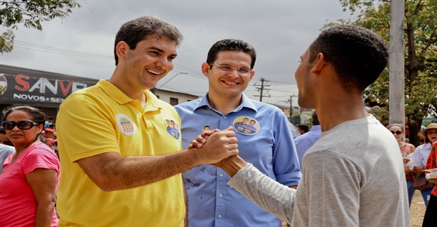 Alexandre Almeida E Eduardo Braide Participam De Desfile C Vico De De