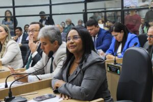 bancada feminina em timon4